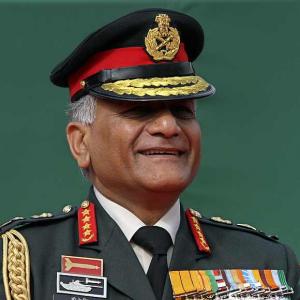 Army chief names Tejinder Singh in bribery complaint