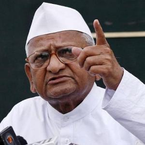 Send porn scandal ministers to jail: Anna Hazare