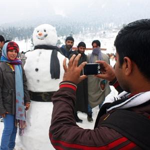 IN PICS:  Snow festival begins in Pahalgam