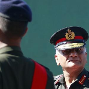 Army chief going to SC not a healthy precedent: Govt