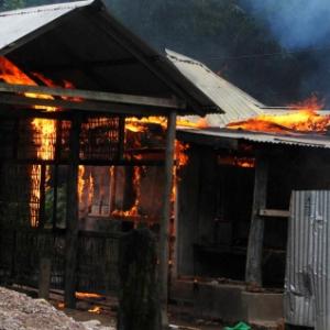 Ethnic violence rocks Assam, thousands flee