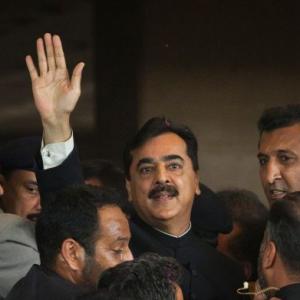 Gilani stands DISQUALIFIED as PM, rules Pak SC