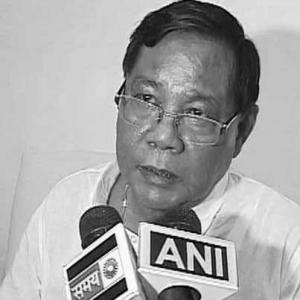 Prez poll won't be as smooth as Cong claims, warns Sangma 