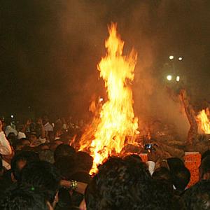 End of an era: Bal Thackeray consigned to flames