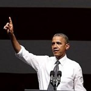 US presidential race: Obama gains ground over Romney