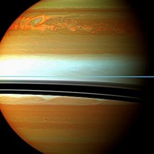 PHOTO: Record-setting gas storm on Saturn