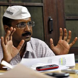 'Kejriwal is in the grip of anti-party elements'