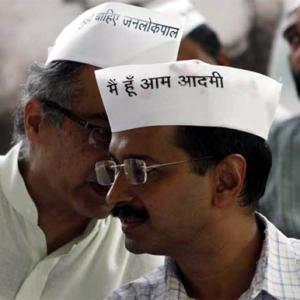Want to meet Kejriwal and end controversy: Prashant Bhushan
