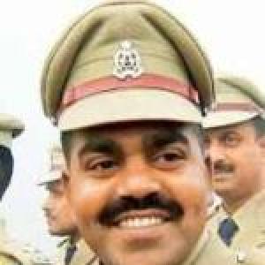 Slain UP cop's wife challenges clean chit to Raja Bhaiya