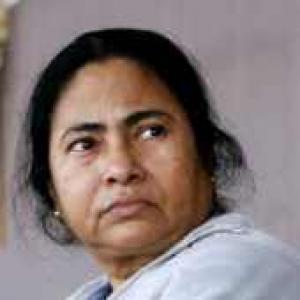 After facing protests by Left, Mamata cancels meet with PM 