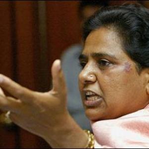Will teach a lesson to SP 'goons', fumes Mayawati