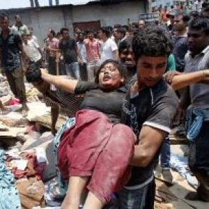 Bangladesh building collapse toll exceeds 300