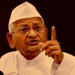 Creation of new states will weaken the country: Hazare