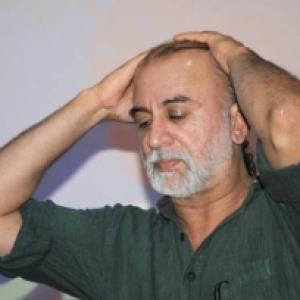 Tarun Tejpal spends night in lock-up with 2 murder accused