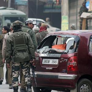 Militants strike in Kashmir's Budgam, kill policeman