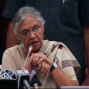 After 15 years in power, Sheila Dikshit quits Delhi CM post