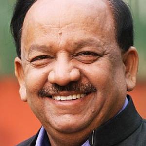 Delhi LG calls Vardhan to discuss government formation