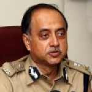 Delhi rape: Police chief quizzed again by Parl panel