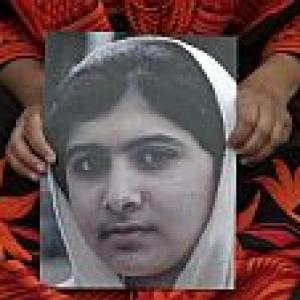 Surgeons in UK to repair Malala's skull