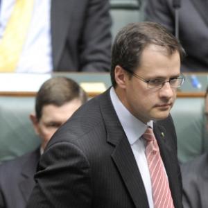 Aus Muslim minister racially abused for taking oath on Quran