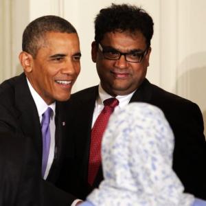 Obama hails contributions of US Muslims at White House Iftar