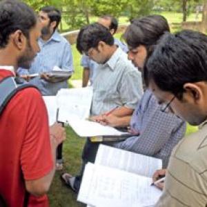 Compulsory Eng test in civils: HC asks Centre to form panel