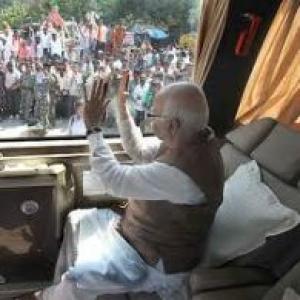 Advani-Modi clash: Secular vs communal twist astonishing