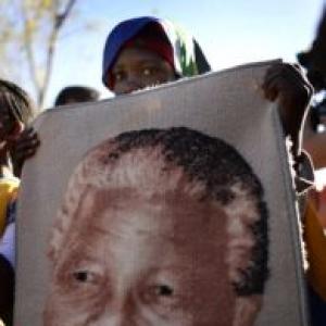 Family feuding puts 'curse' on Mandelas: clan elders