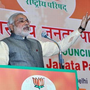 PM a night-watchman, Congress a termite eating up the nation: Modi