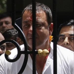 Where will Sanjay Dutt serve his sentence?