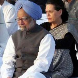 Prime Minister Manmohan Singh, Sonia in Chhattisgarh