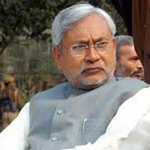Nitish's shocker: Bihar to be dry state from April 2016