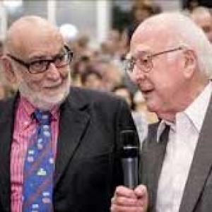 Higgs and Englert share 2013 Nobel physics prize