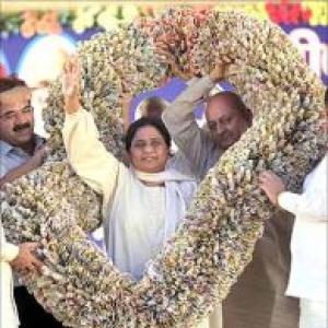 CBI decides to wind up probe in DA case against Mayawati