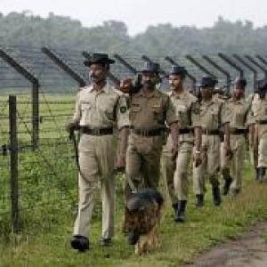 Demand in LS for Indo-Bangla border fencing