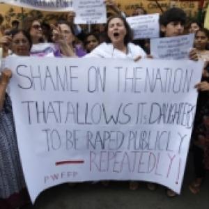 Outrage in Pakistan over 5-year-old girl's gang rape