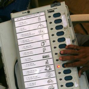 No 'tampering' of EVMs: EC rejects Kejriwal's claims