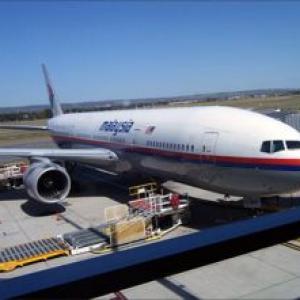 Malaysia Airlines failed to service pingers on blackboxes?