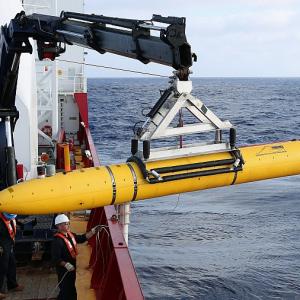 Robotic sub ends third search for Malaysian plane