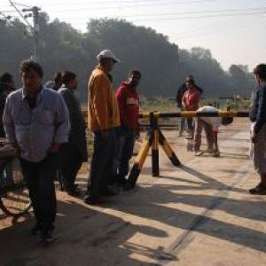 20 killed, 2 injured as train hits autorickshaw in Bihar