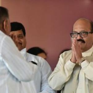 Amar Singh meets Mulayam, says it's not a big issue