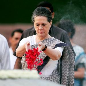 Rajiv case:'Sonia is accountable for all this mess'