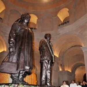 That's a first! Akhilesh 'praises' Mayawati's monuments