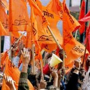 Shiv Sena disrupts play by Pakistani actors in Gurgaon