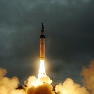 Strategic Command tests 700-km range Agni missile