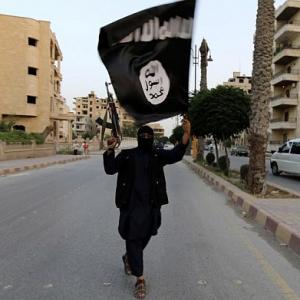 3 Islamic State linked Pakistani militants arrested in Lahore