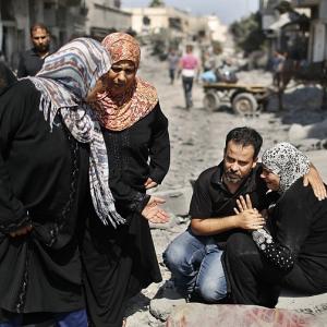 Gaza death toll nears 1000 amid fragile 12-hour truce