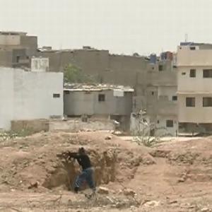 Taliban attack Karachi ASF camp, fail to penetrate cordon
