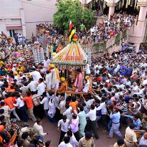 Lord Jagannath's rath rolls out in Ahmedabad