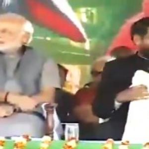 Modi shares stage with Paswan, calls Nitish a 'hypocrite'